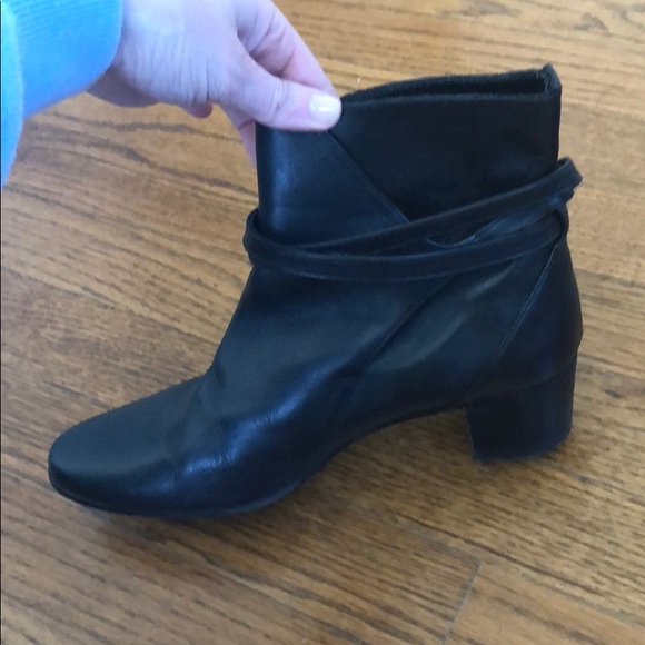 Zara Black Booties Size 39 (US size 8) - Picture 7 of 7